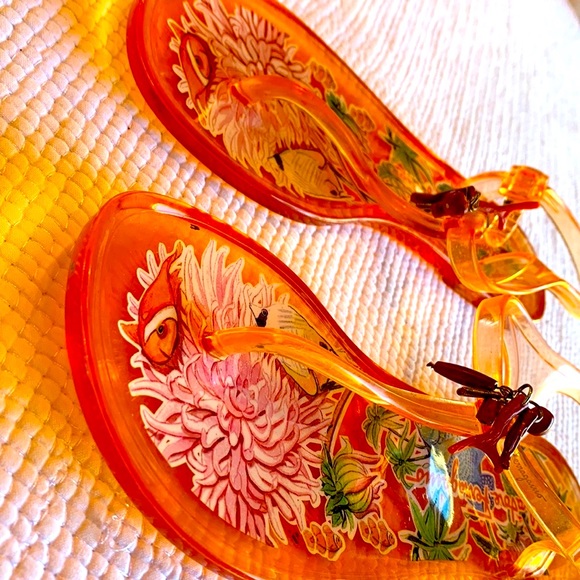 Salvatore Ferragamo Soft Jelly Coral Sandals - Picture 9 of 16
